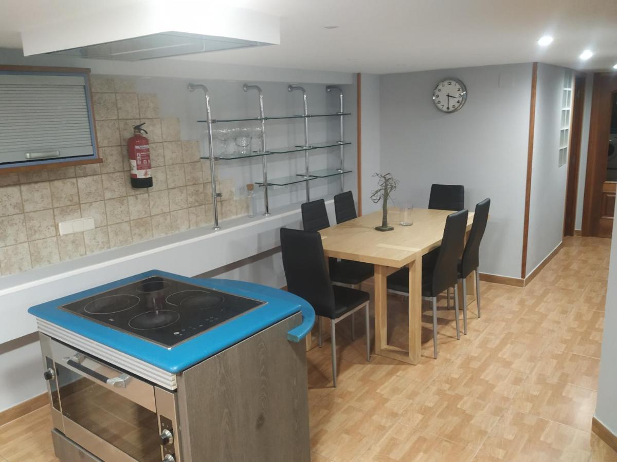 Apartamentos Deluxe Barajas Madrid Bagian luar foto