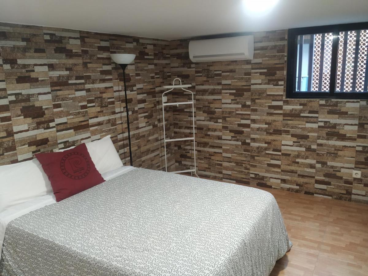 Apartamentos Deluxe Barajas Madrid Bagian luar foto