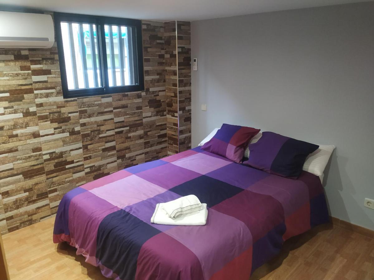 Apartamentos Deluxe Barajas Madrid Bagian luar foto