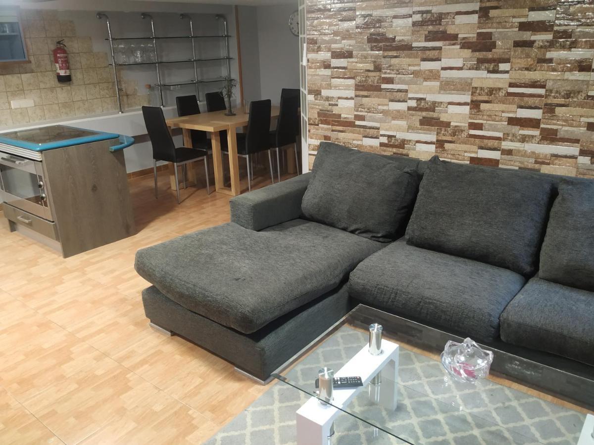 Apartamentos Deluxe Barajas Madrid Bagian luar foto