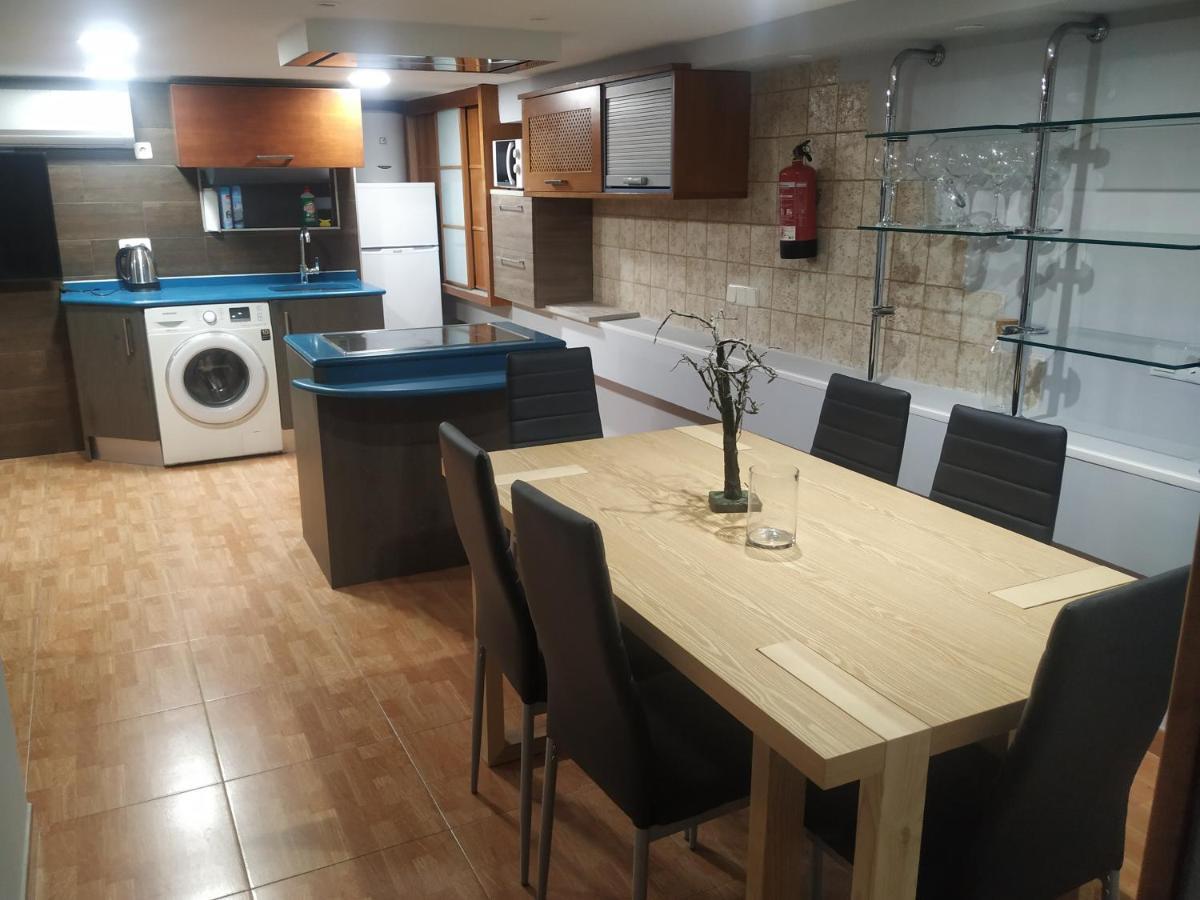 Apartamentos Deluxe Barajas Madrid Bagian luar foto