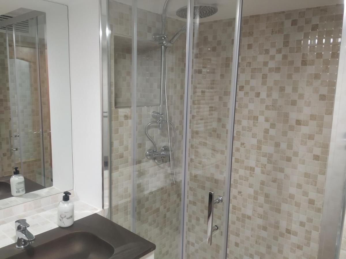 Apartamentos Deluxe Barajas Madrid Bagian luar foto