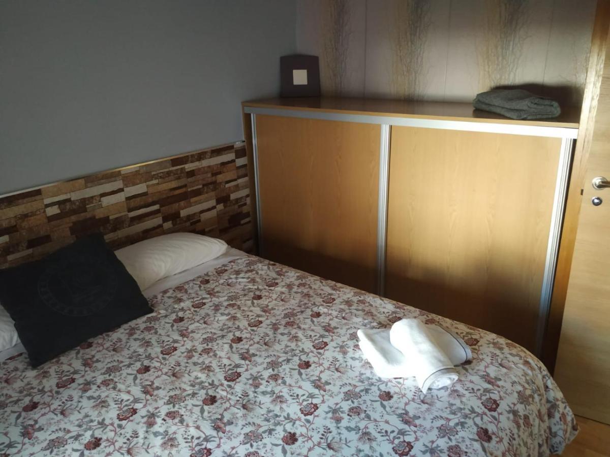 Apartamentos Deluxe Barajas Madrid Bagian luar foto