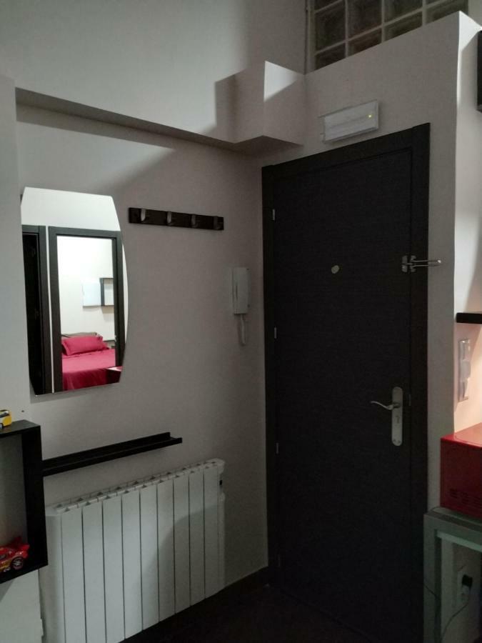 Apartamentos Deluxe Barajas Madrid Bagian luar foto