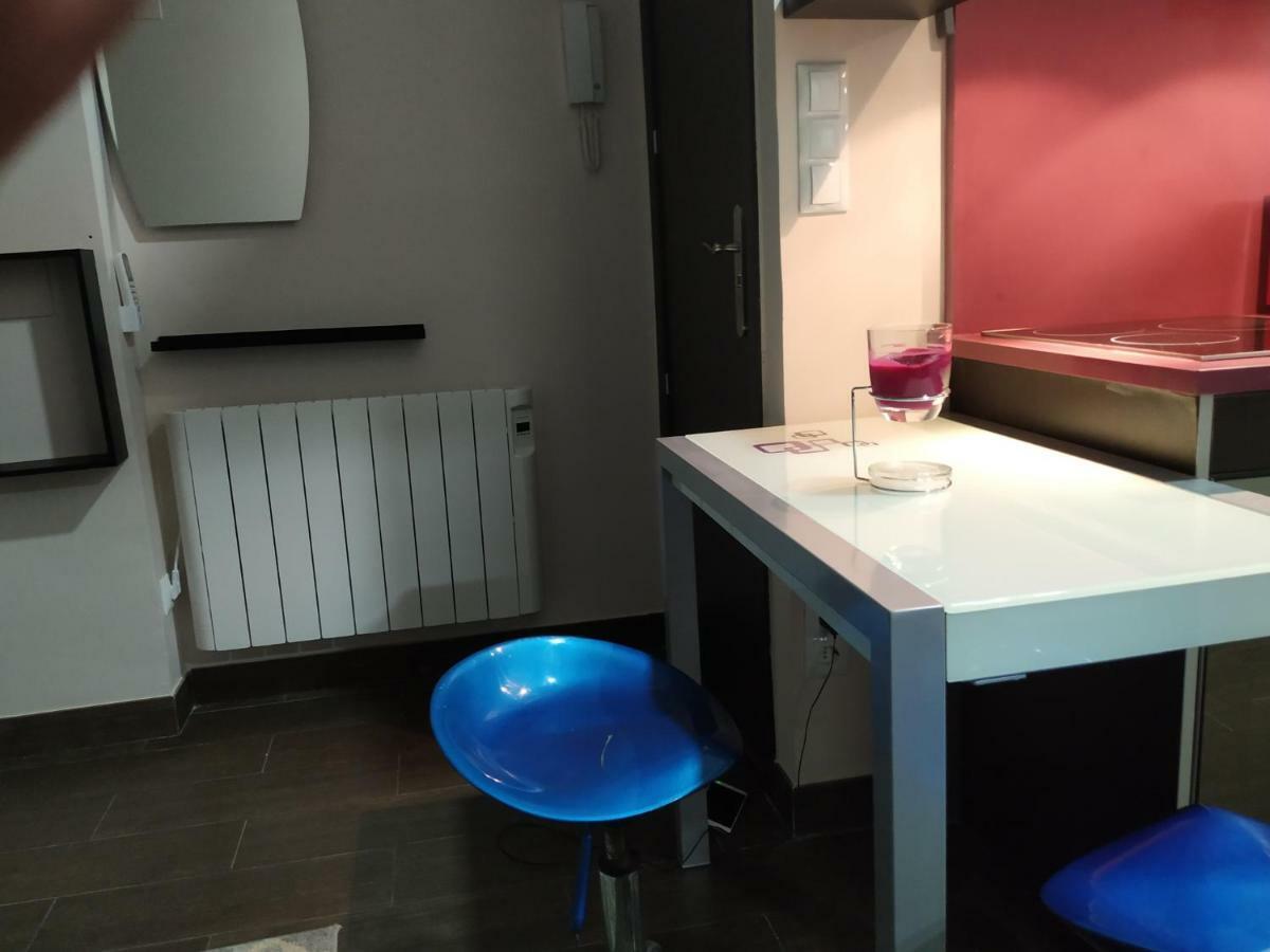 Apartamentos Deluxe Barajas Madrid Bagian luar foto